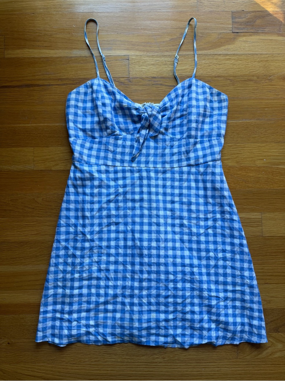 Lulu’s Blue & White Gingham Tie-Front Dress – Size Medium